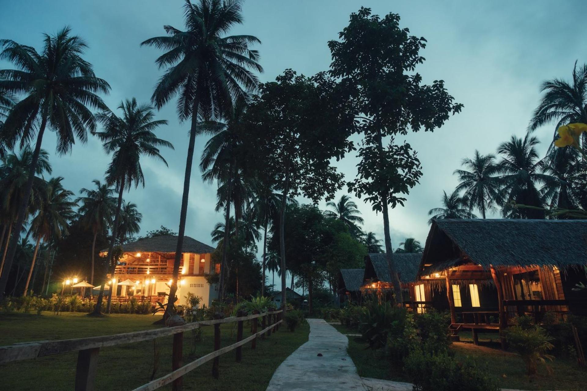 Coco Canopy Boutique Resort Koh Jum Bagian luar foto