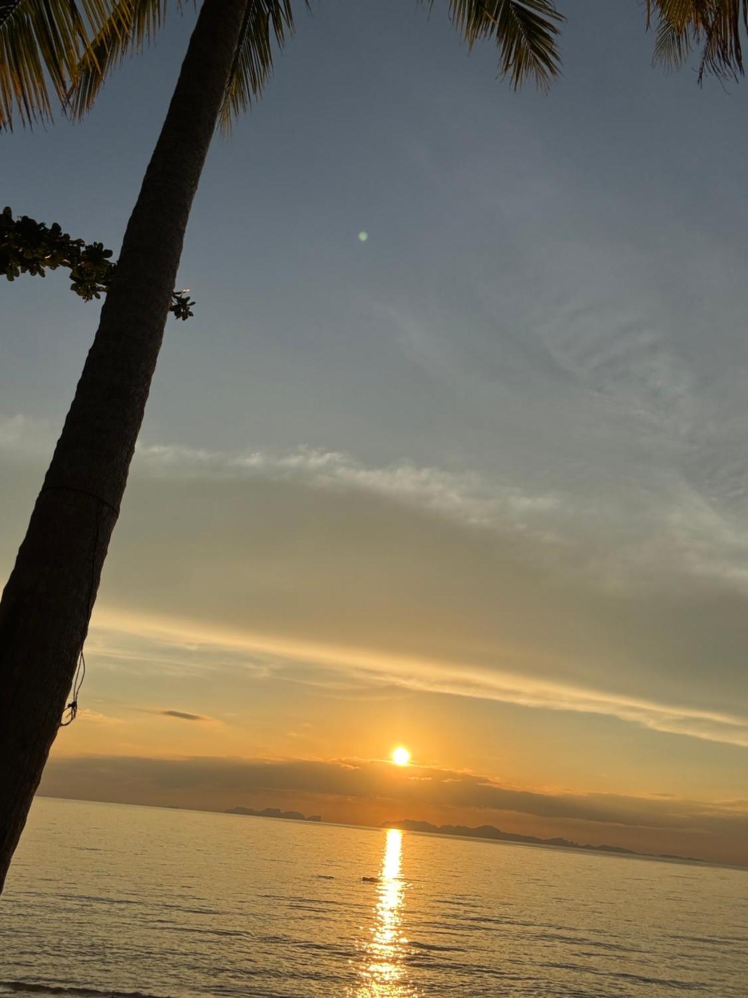 Coco Canopy Boutique Resort Koh Jum Bagian luar foto