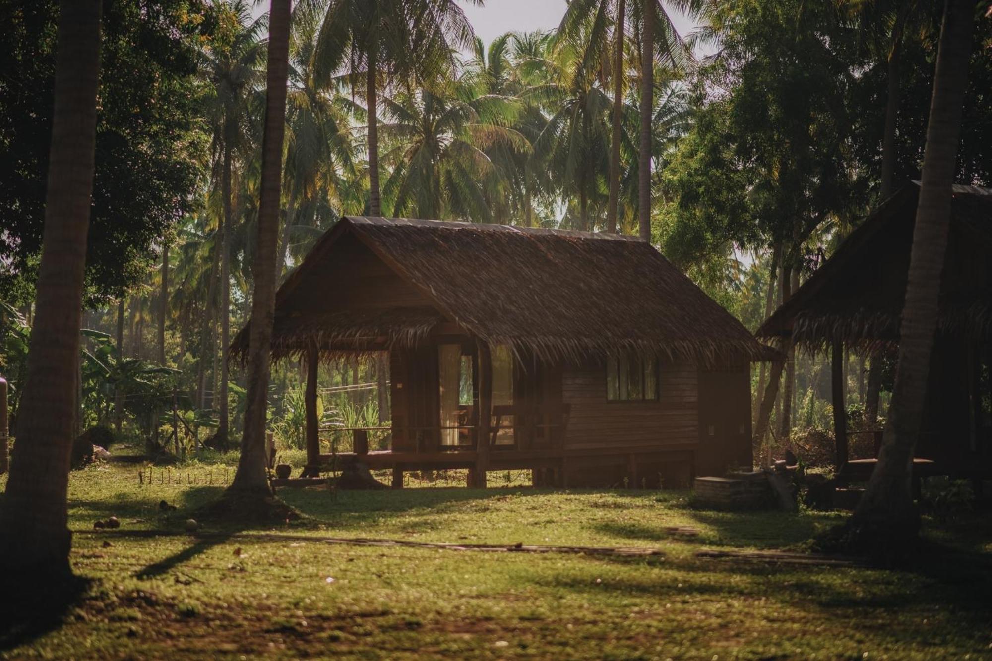 Coco Canopy Boutique Resort Koh Jum Bagian luar foto