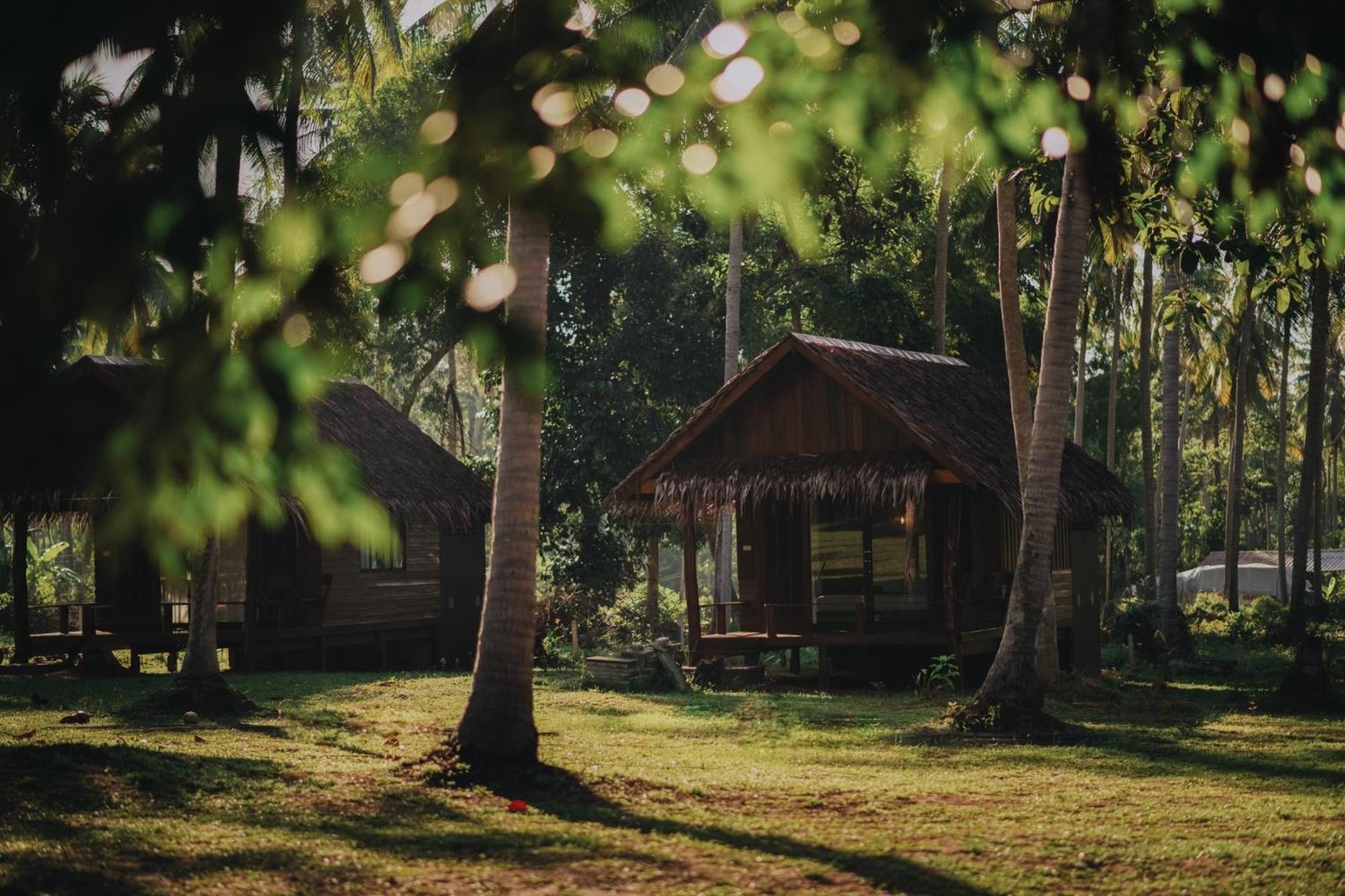 Coco Canopy Boutique Resort Koh Jum Bagian luar foto